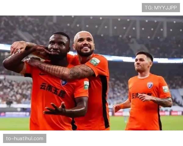 云南玉昆弋腾头球破门 内援经验丰富助力球队快速适应 云南玉昆弋腾头球破门 内援经验丰富助力球队快速适应